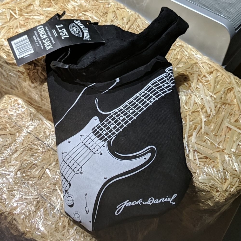 NWT Jack Daniel's Guitarist Cinch Bag